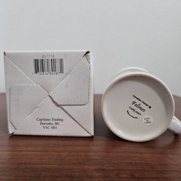 Scarlet Trio Cardinal Bird Canadian Designed Felines Capilano Trading Burnaby BC - Picture 6 of 8